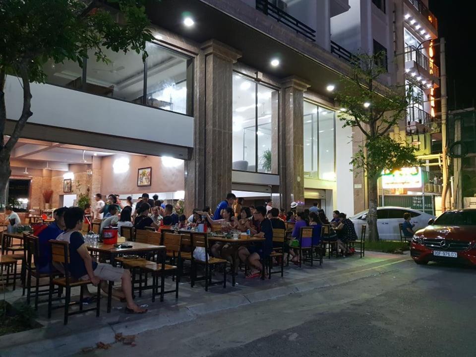 Hotel Khach San Bien Xanh Royal, Sam Son Exterior foto